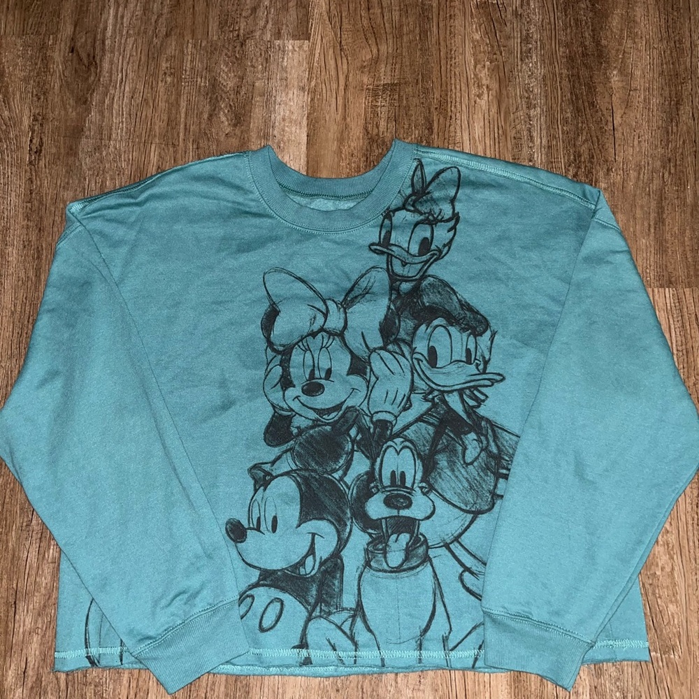Women’s cropped sweater
